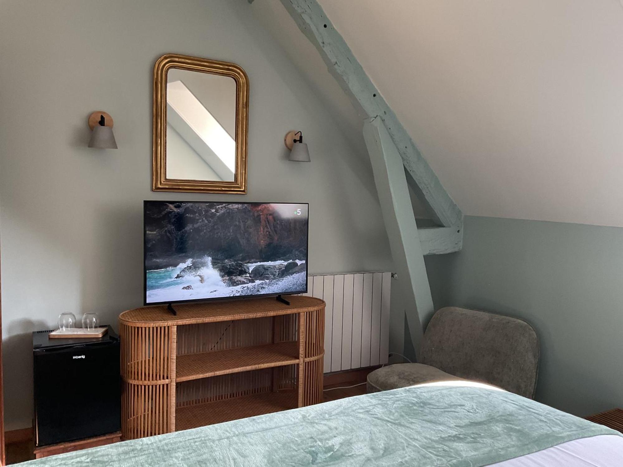 Manoir De La Croix-Sonnet Bed & Breakfast Trouville-sur-Mer Room photo